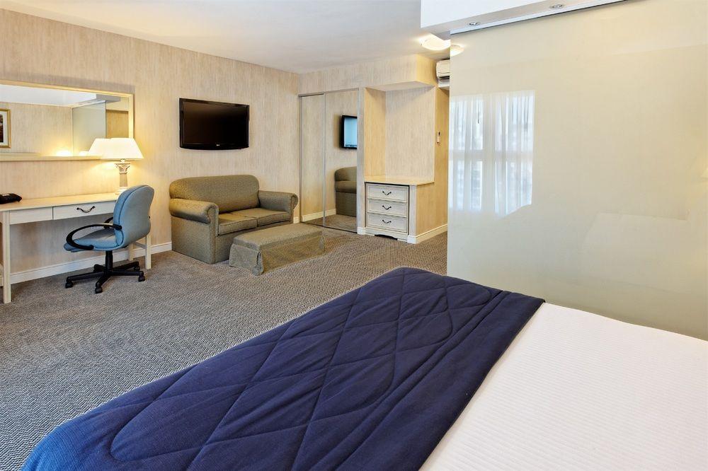 Holiday Inn Express Rosario By Ihg Екстер'єр фото