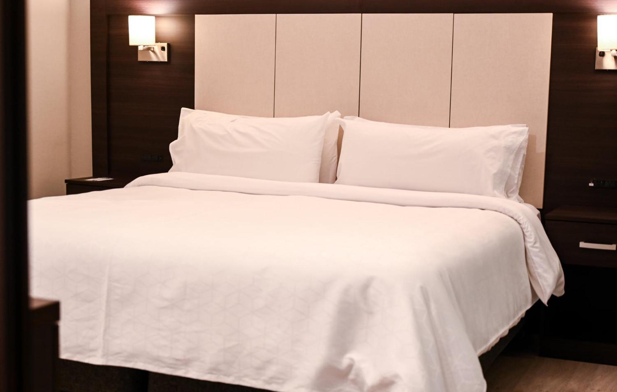 Holiday Inn Express Rosario By Ihg Екстер'єр фото