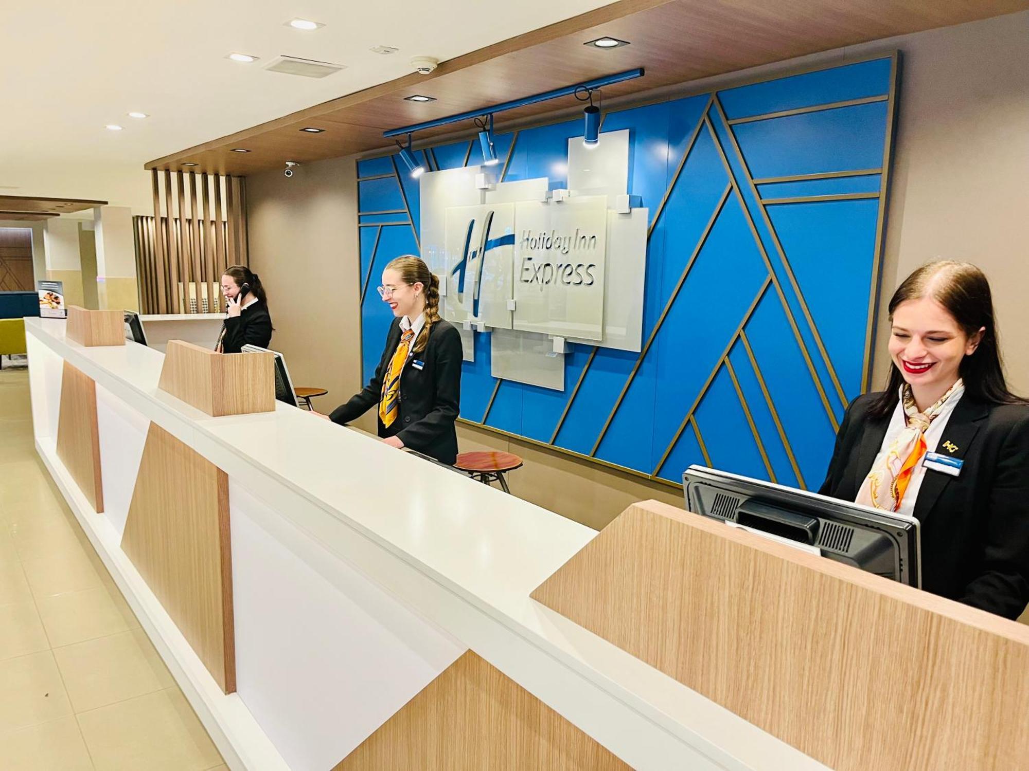 Holiday Inn Express Rosario By Ihg Екстер'єр фото