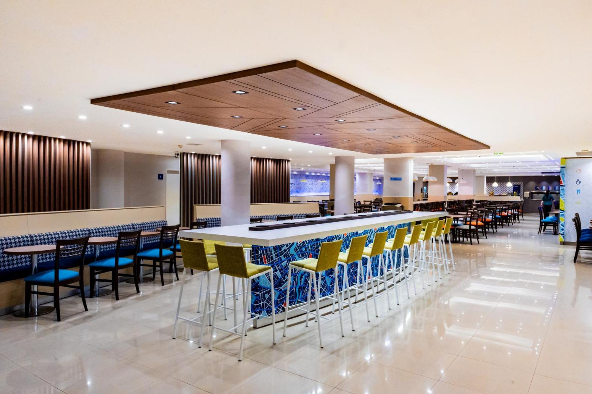 Holiday Inn Express Rosario By Ihg Екстер'єр фото
