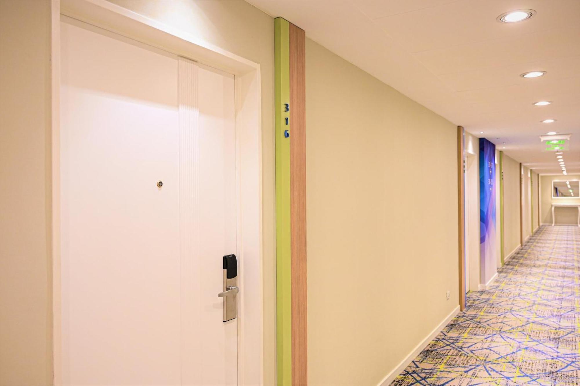 Holiday Inn Express Rosario By Ihg Екстер'єр фото